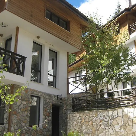 וילה Boriki Complex *