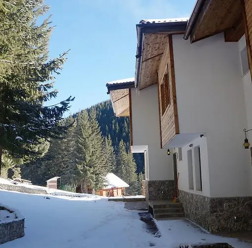 Boriki Complex Vilă *